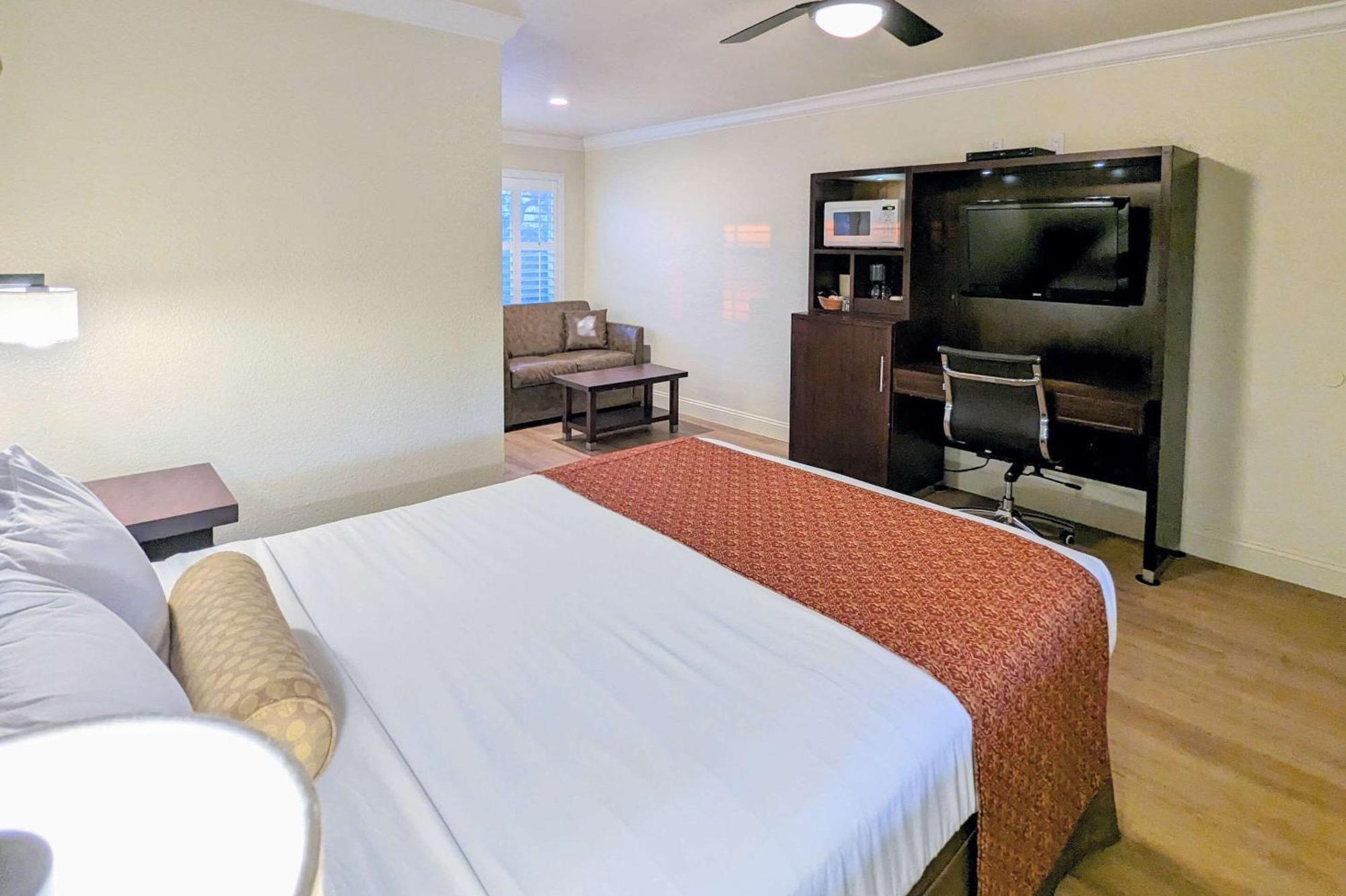 Clarion Collection Wilkie'S Inn Pacific Grove - Monterey Экстерьер фото