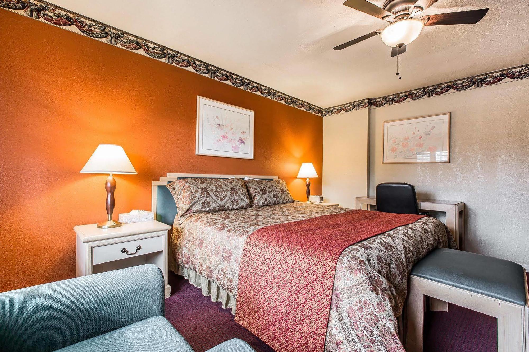 Clarion Collection Wilkie'S Inn Pacific Grove - Monterey Экстерьер фото